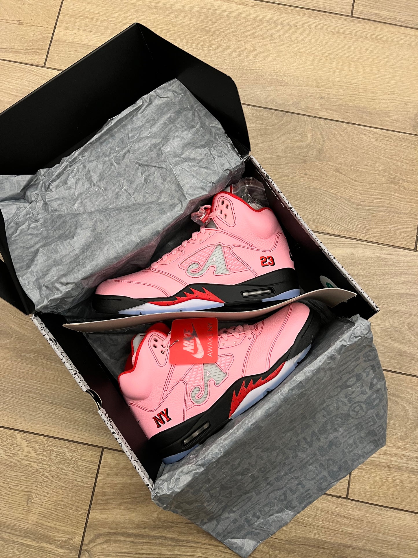 Jordan 5 Retro Awake NY "Arctic Pink" - brand new