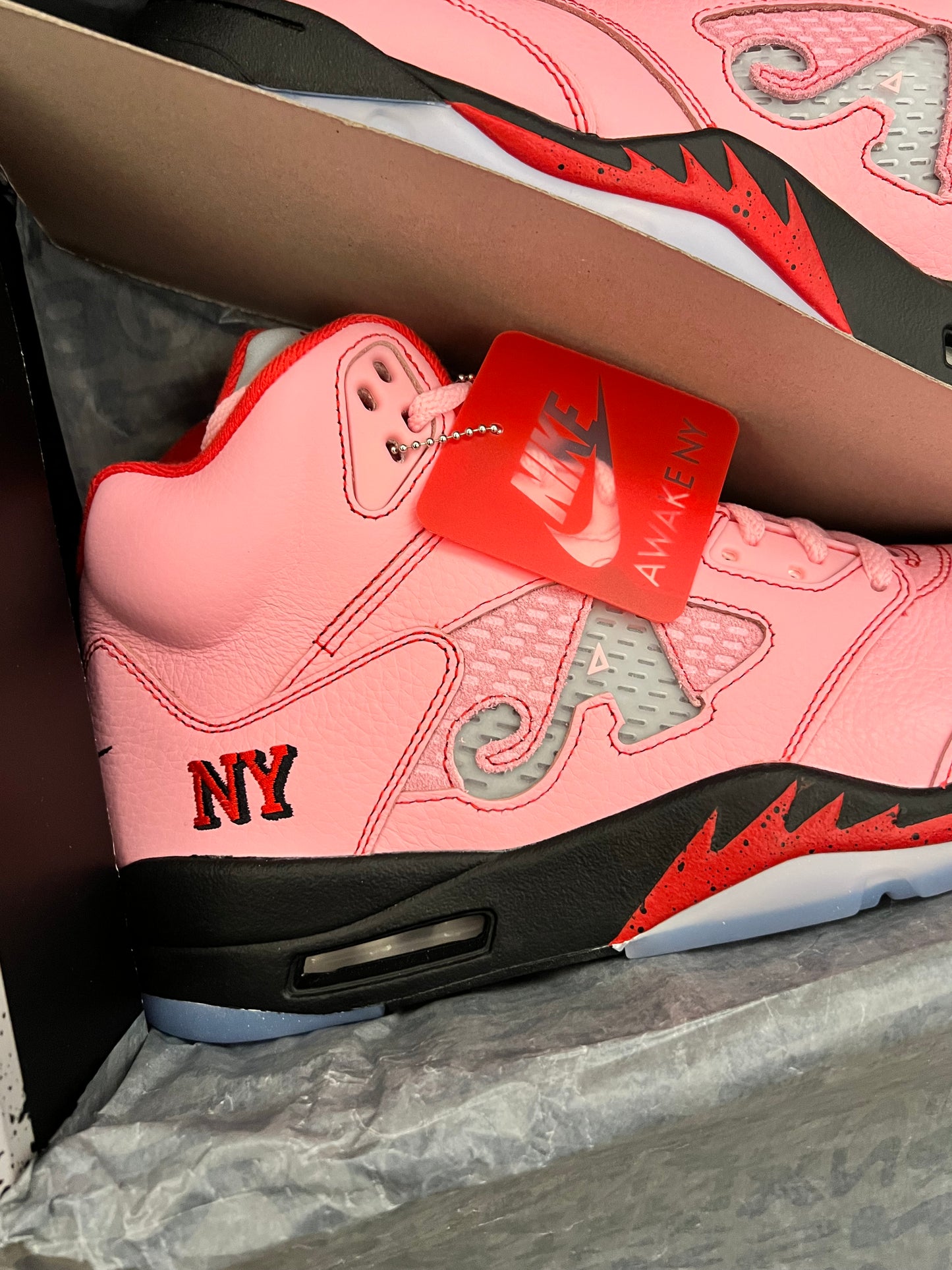 Jordan 5 Retro Awake NY "Arctic Pink" - brand new