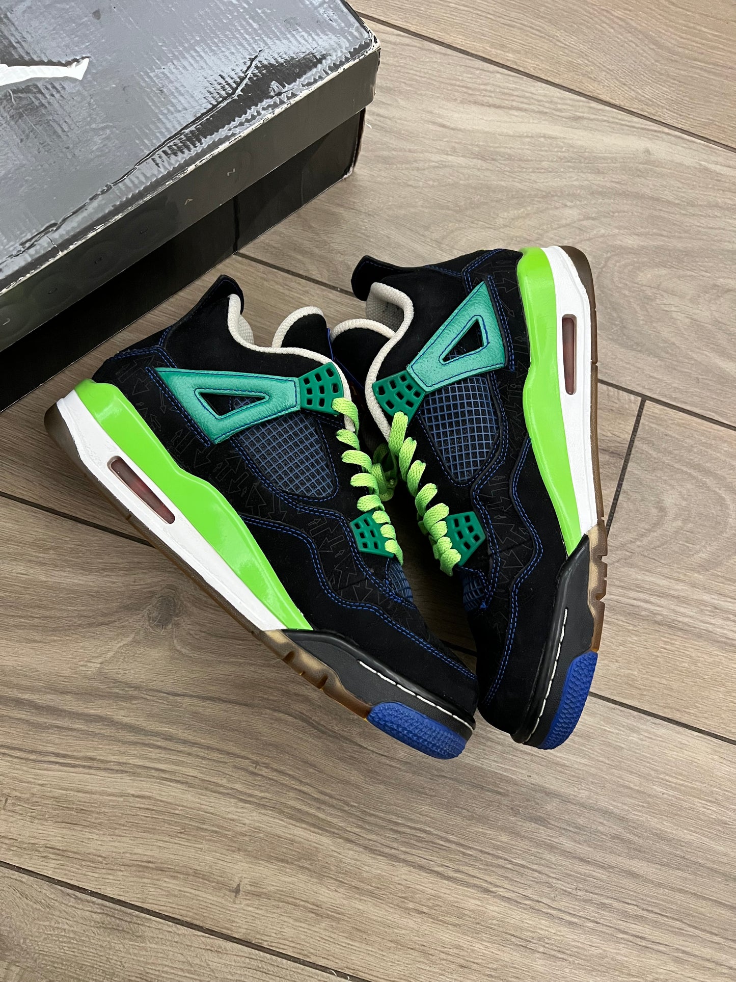 Jordan 4 Doernbecher - taglia 42,5 used