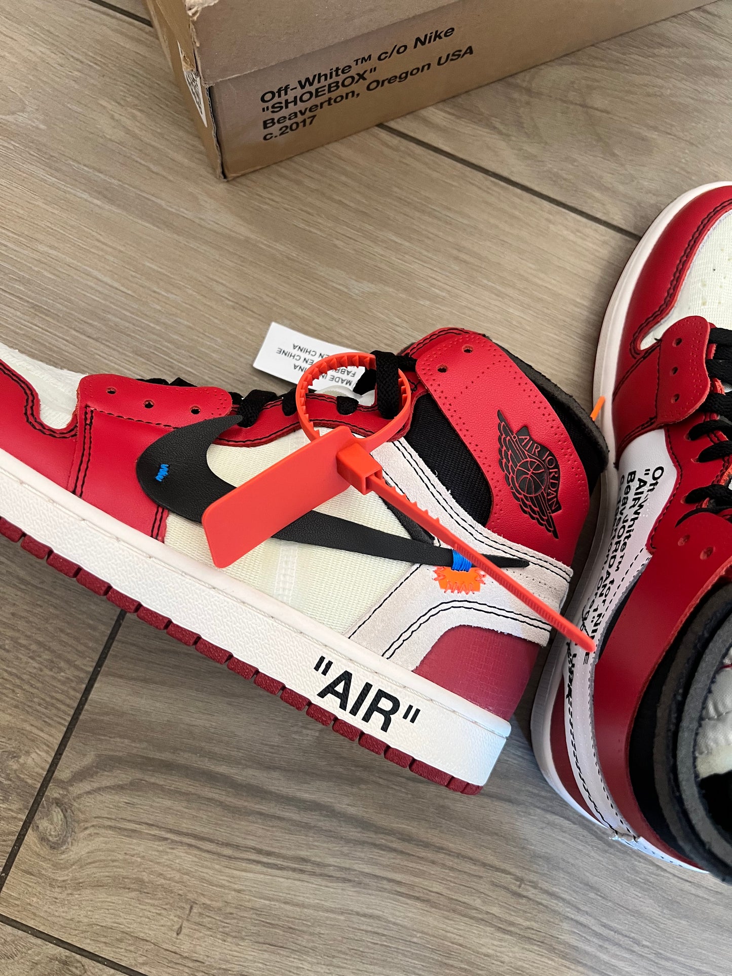Jordan 1 High Off White Chicago- brand new