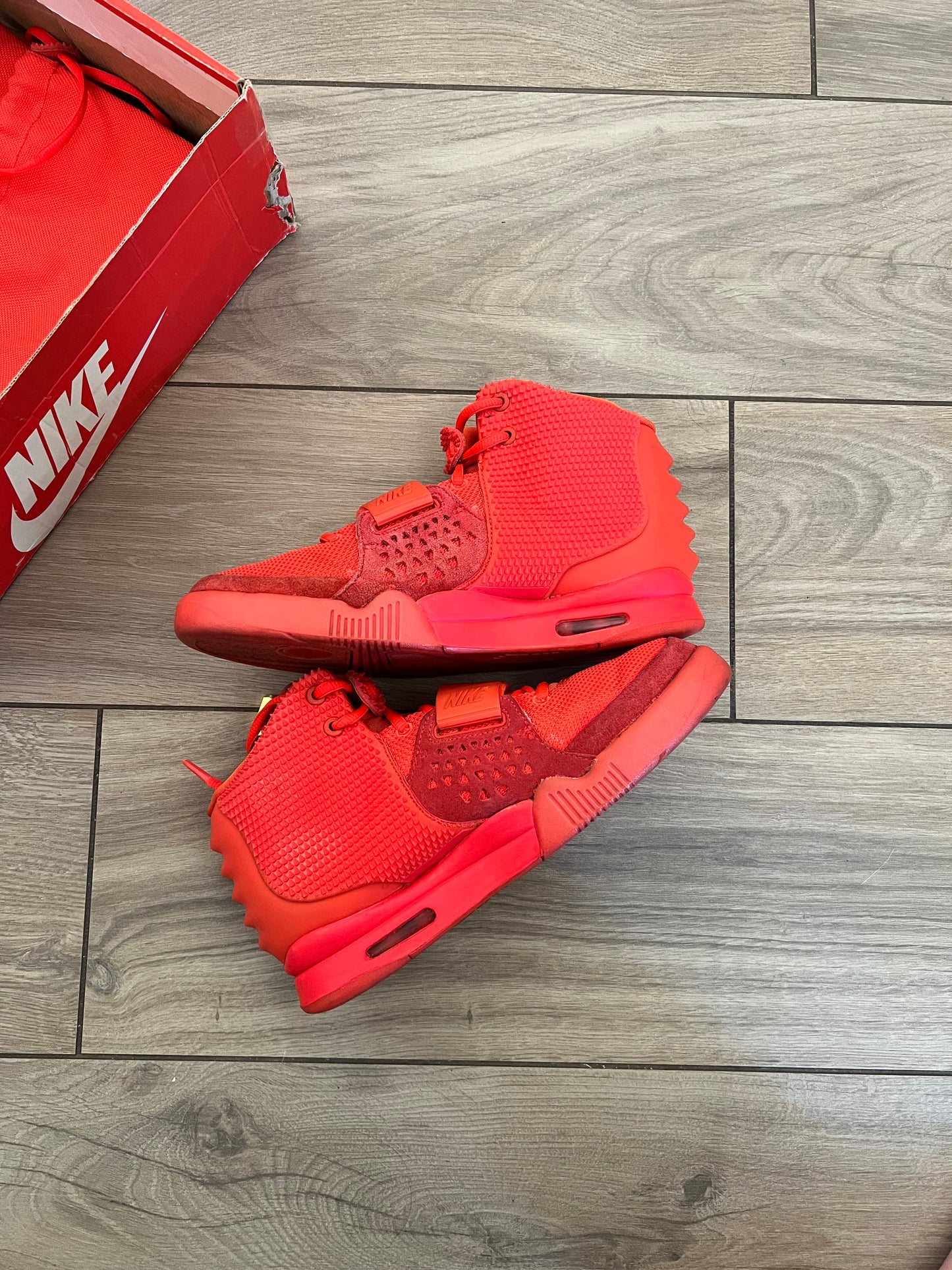 Air Yeezy 2 Red October - taglia 42 used