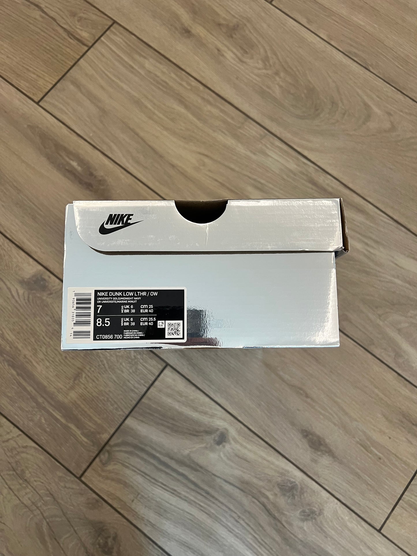 Dunk Low Off White University Gold - brand new