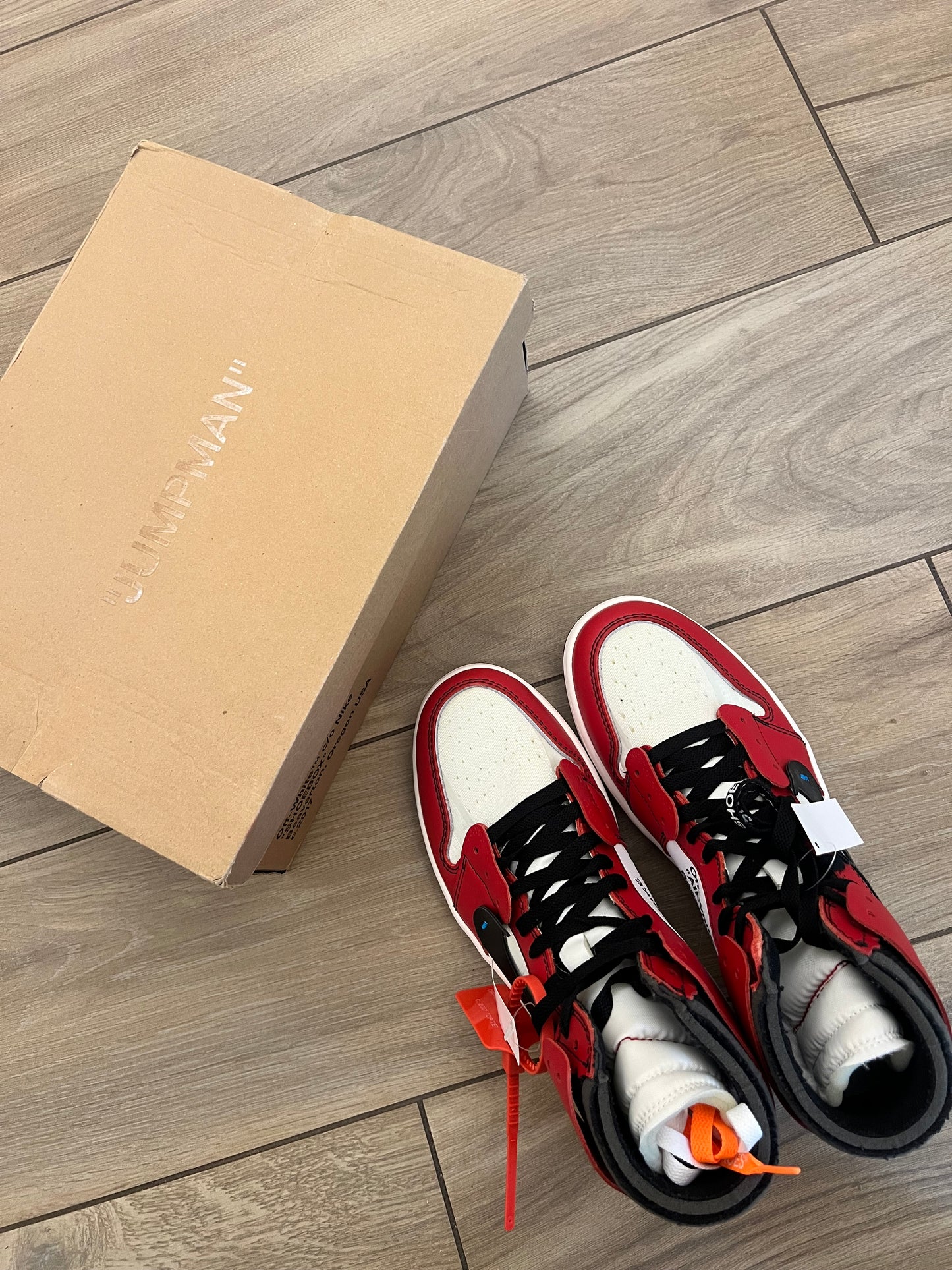 Jordan 1 High Off White Chicago- brand new
