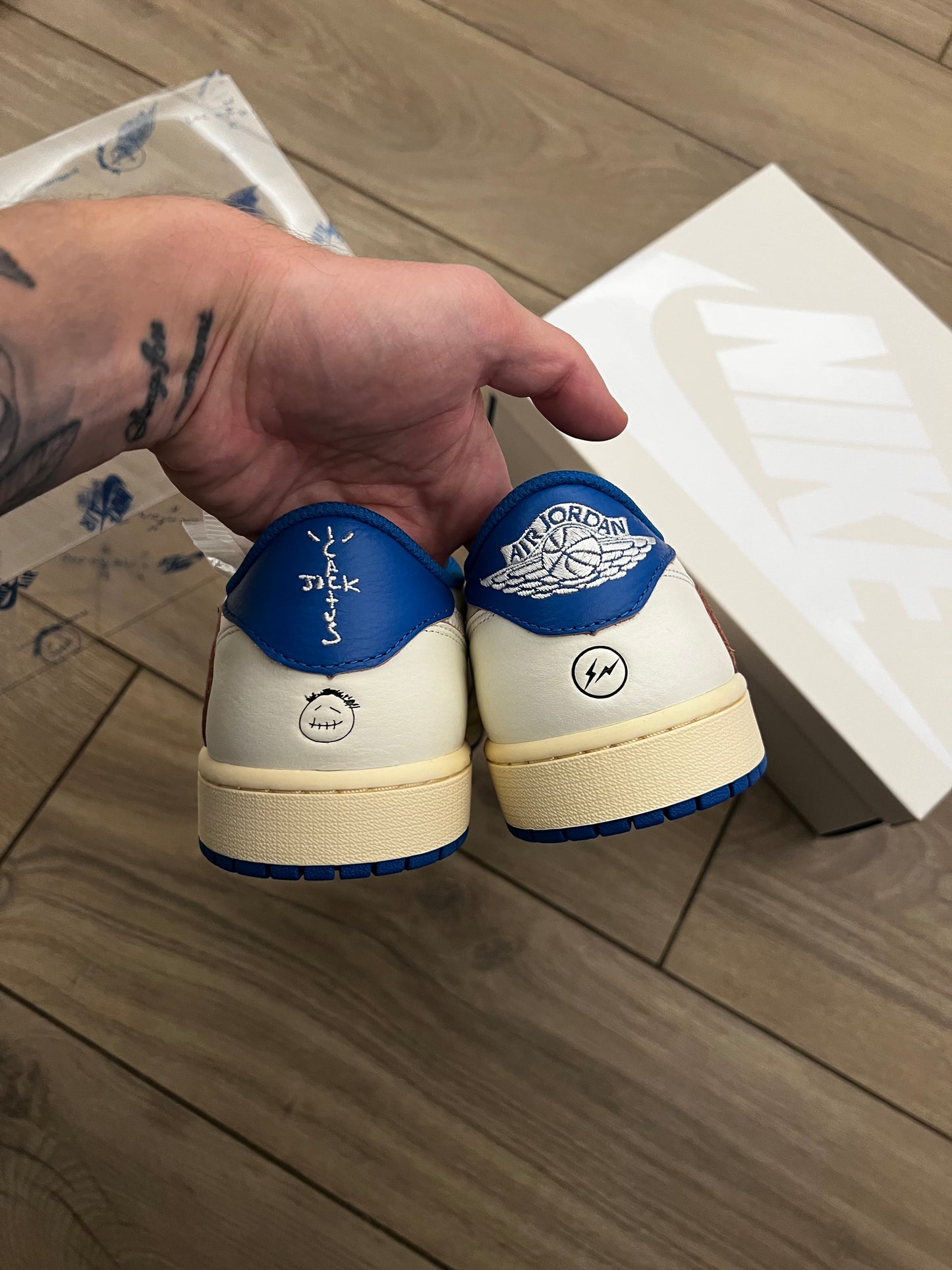 Jordan 1 Low Travis Scott Fragment 'Sail Military Blue' - brand new
