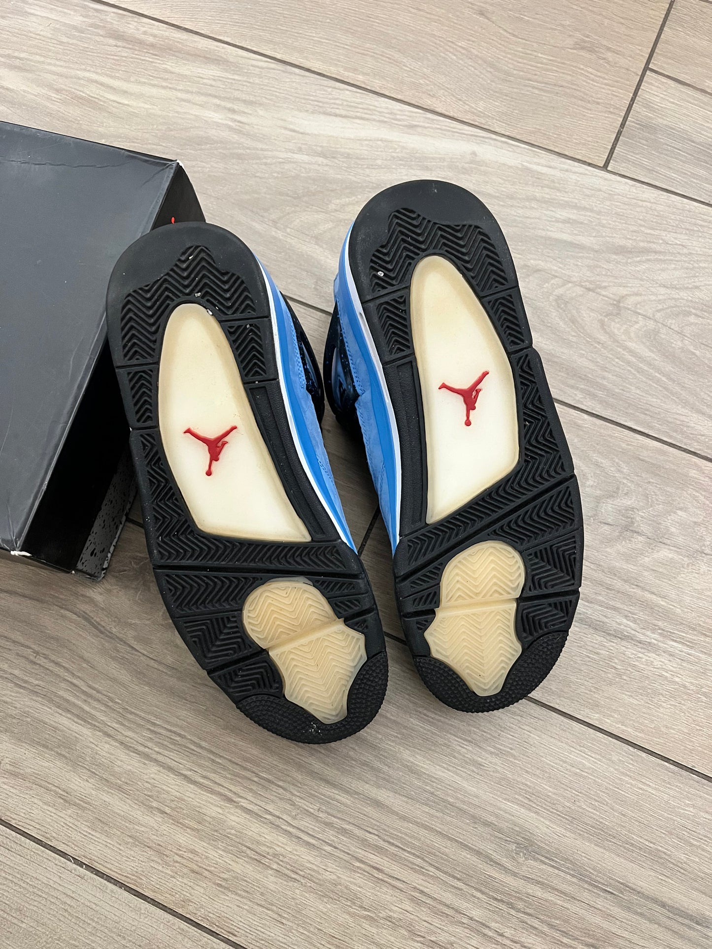 Jordan 4 Travis Scott - taglia 44,5 used