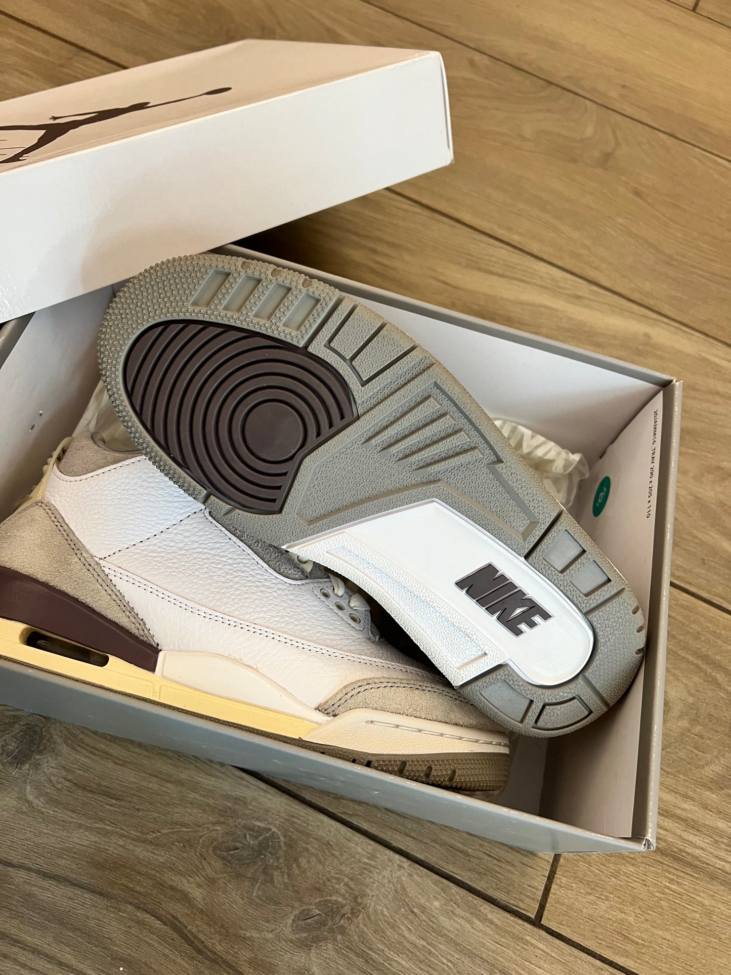 Jordan 3 A Ma Maniére - brand new