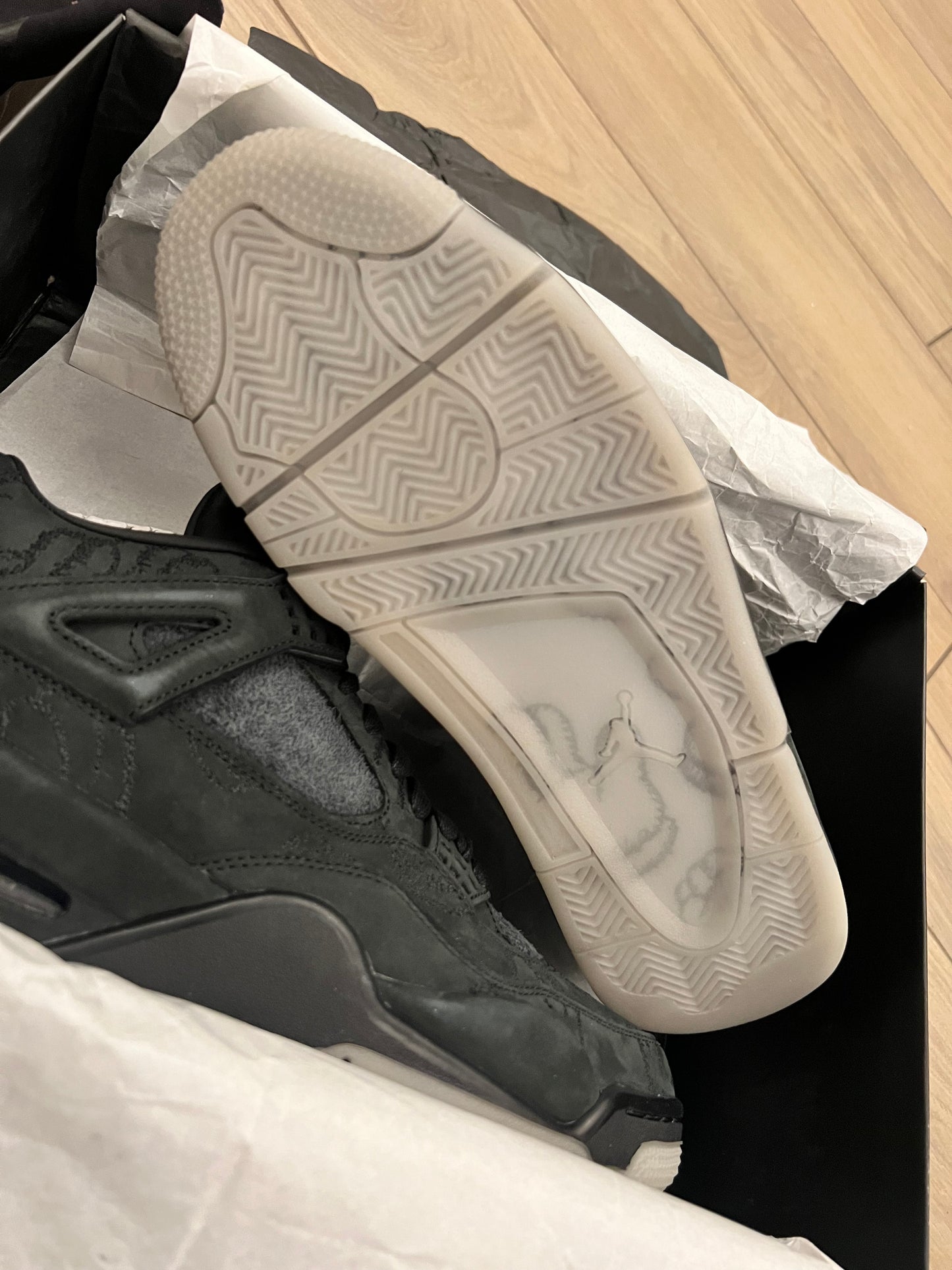 Jordan 4 Kaws Black - brand new