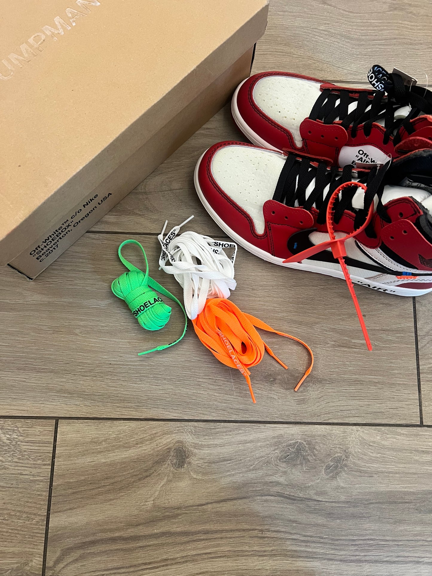 Jordan 1 High Off White Chicago- brand new