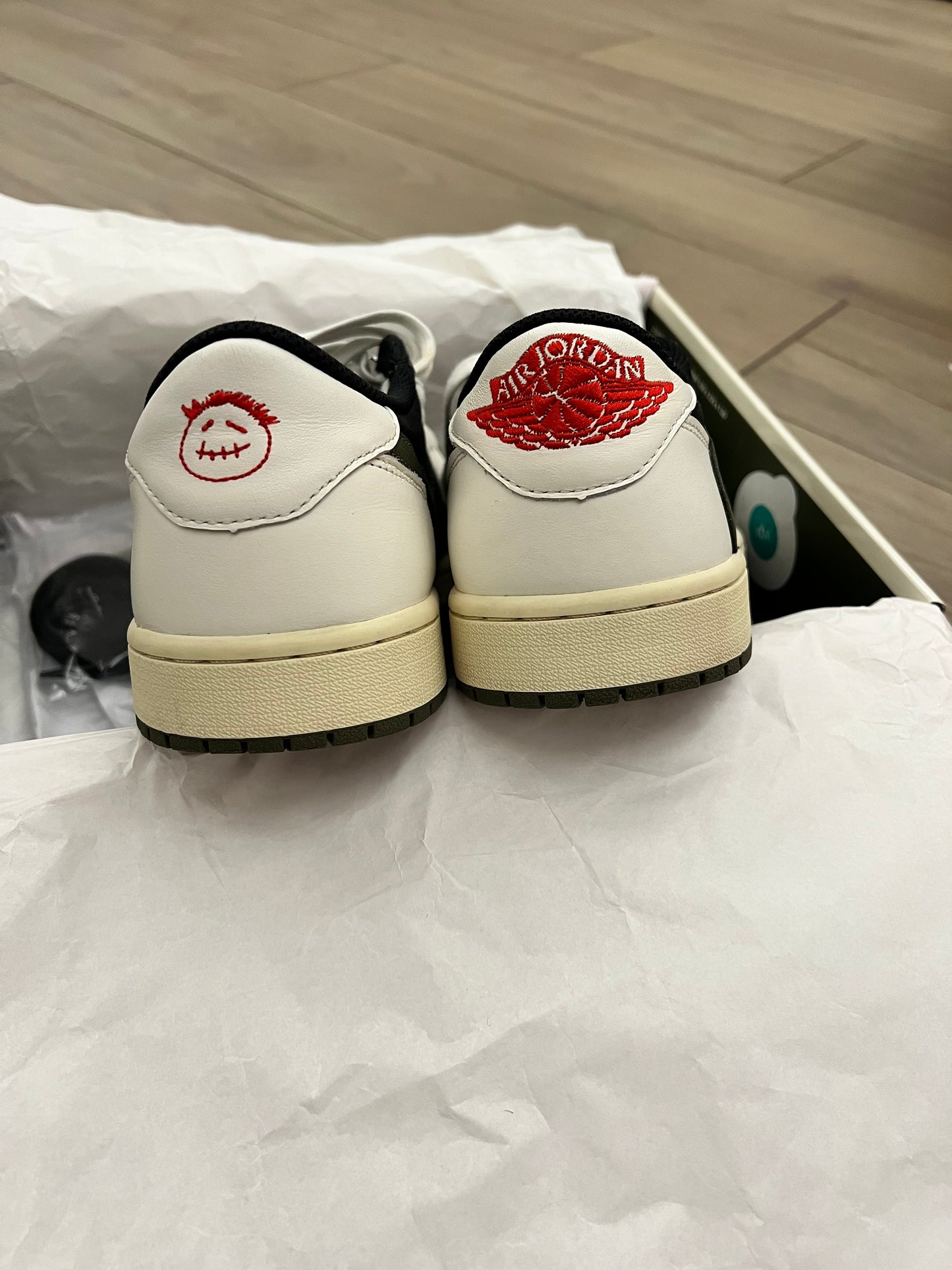 Jordan 1 Low Travis Scott Olive - taglia 45,5 used