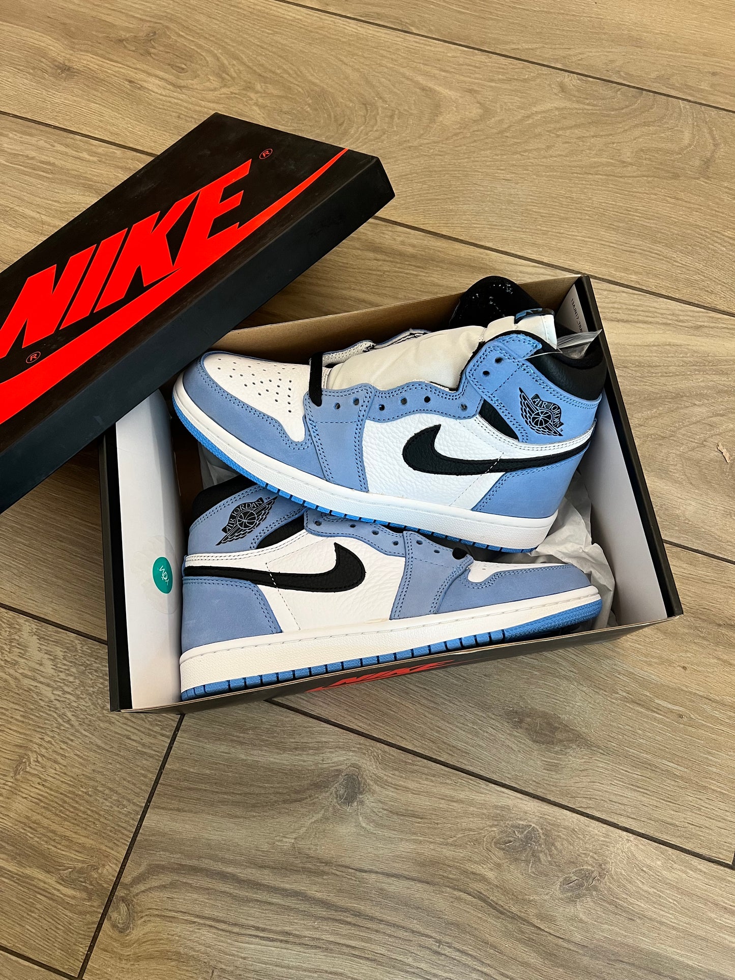 Jordan 1 University Blue - brand new