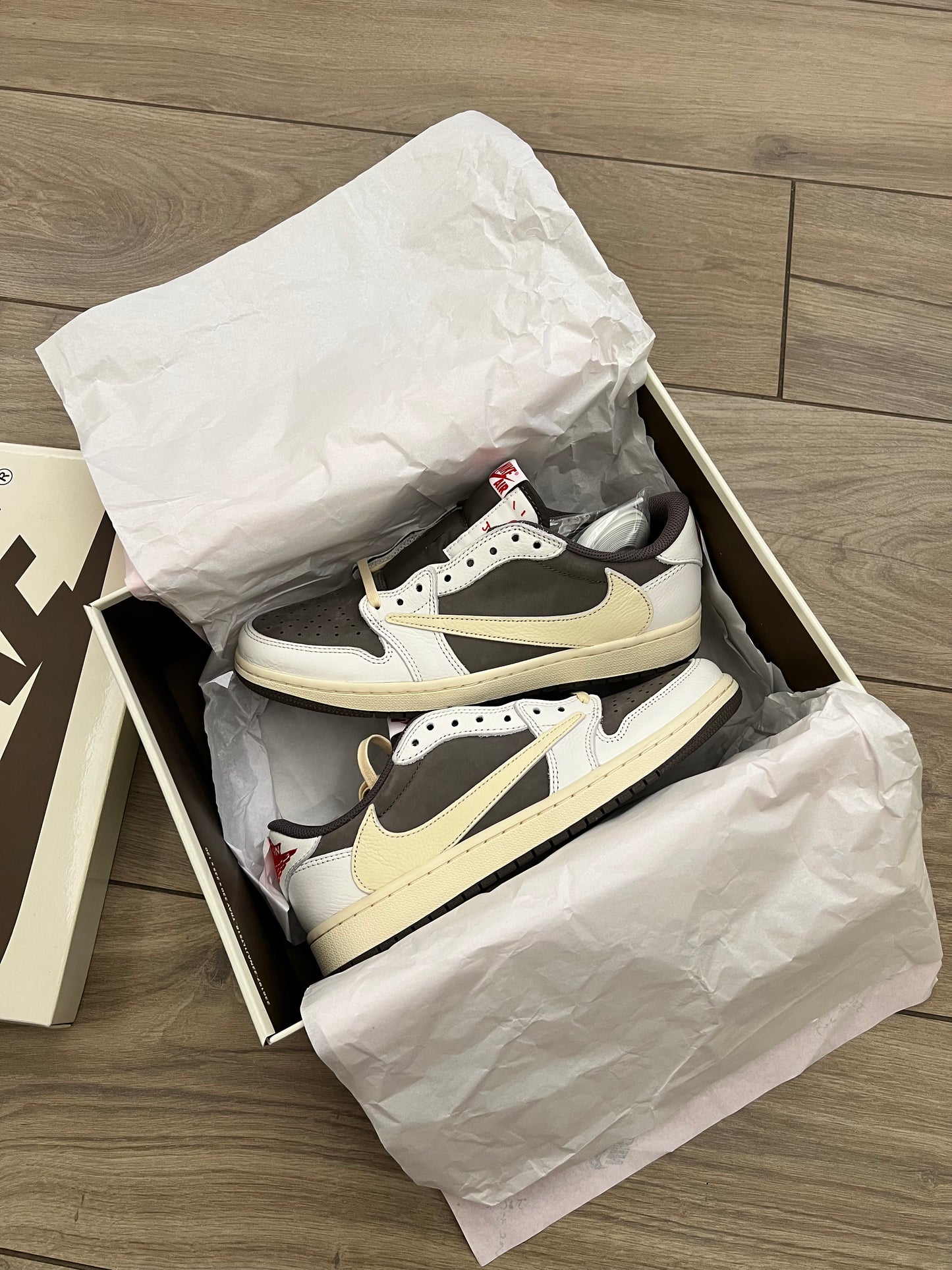 Jordan 1 Low Travis Scott Reverse Mocha - brand new