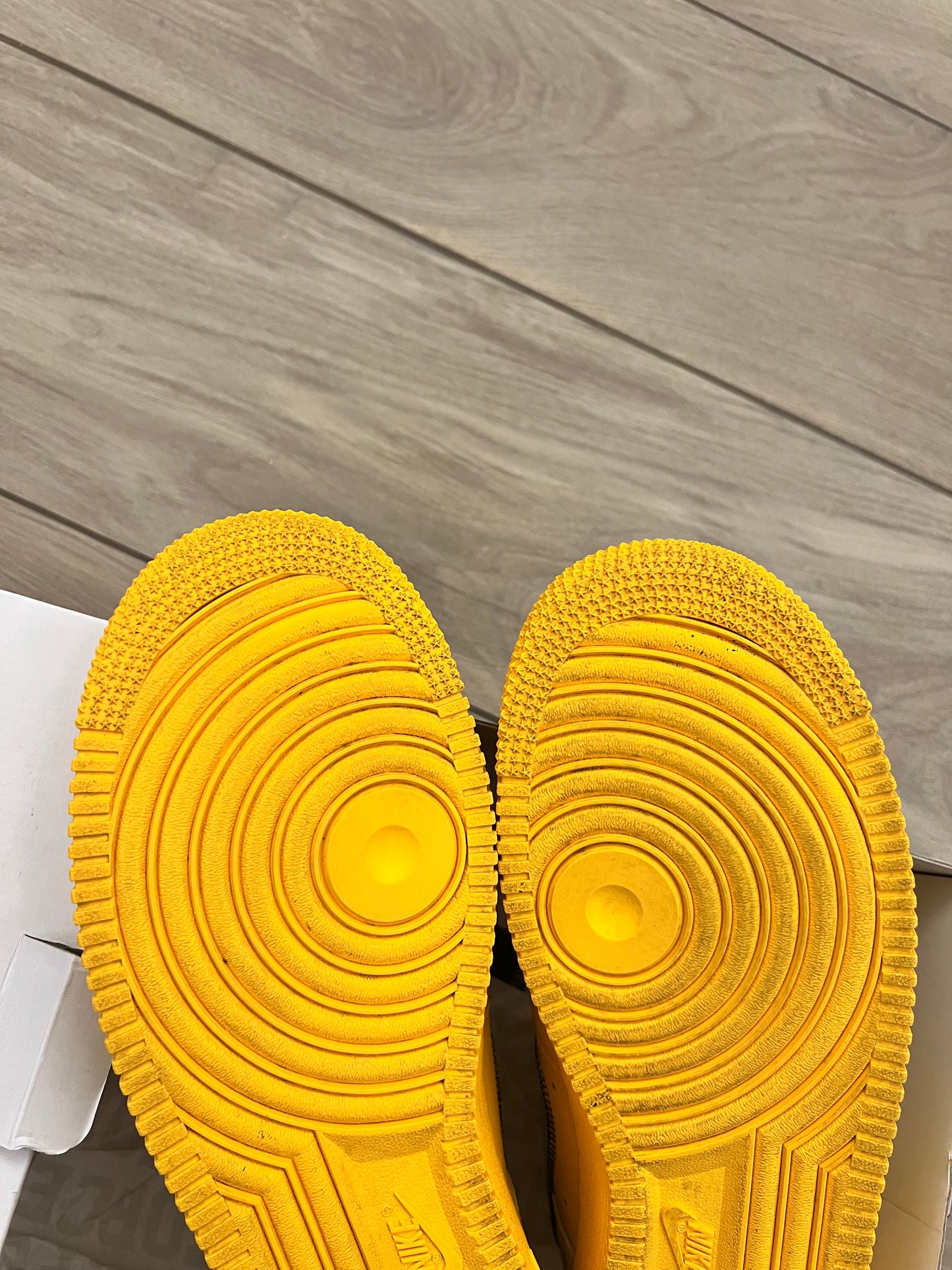 Air Force Off White Lemonade - taglia 44,5 used