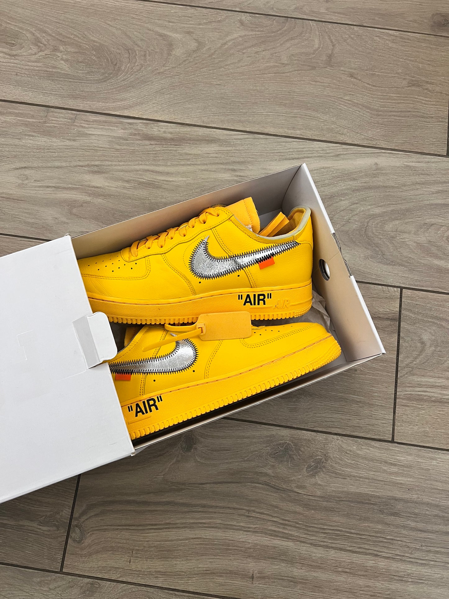 Air Force Off White Lemonade - taglia 44,5 used