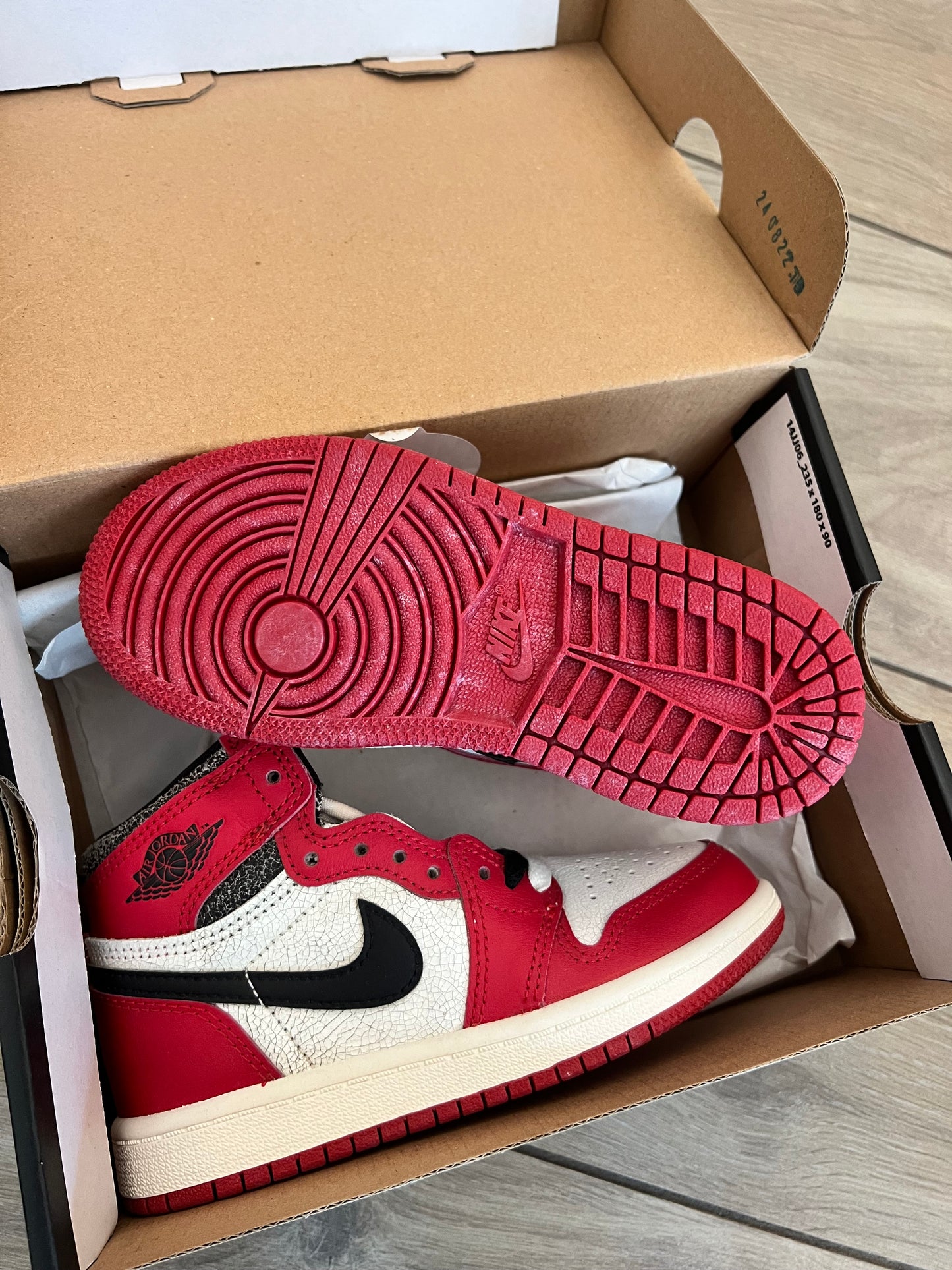 Jordan 1 High Chicago Lost and Found PS - brand new