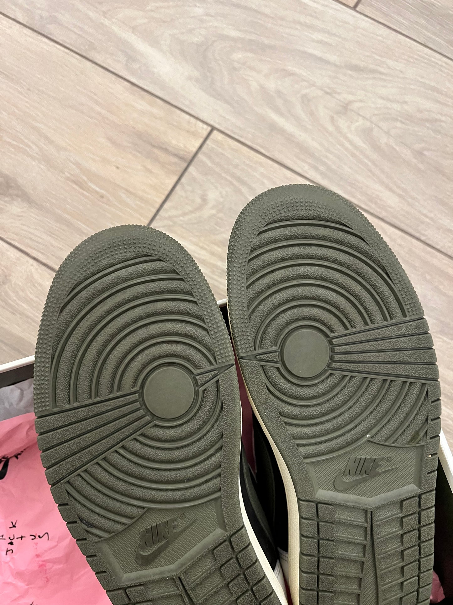Jordan 1 Low Travis Scott Olive - taglia 43 used