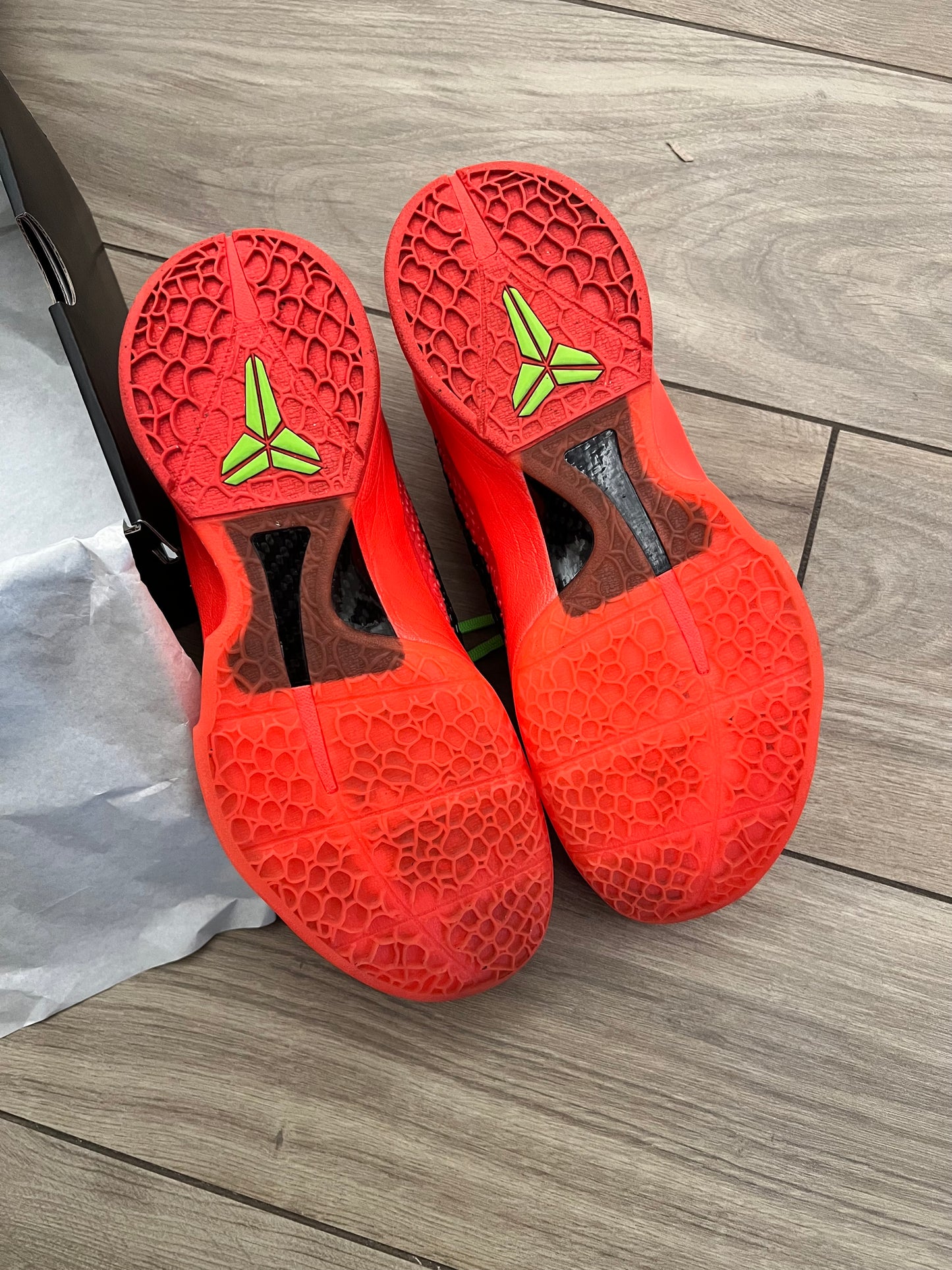 Kobe 6 Protro Reverse Grinch - taglia 44 used