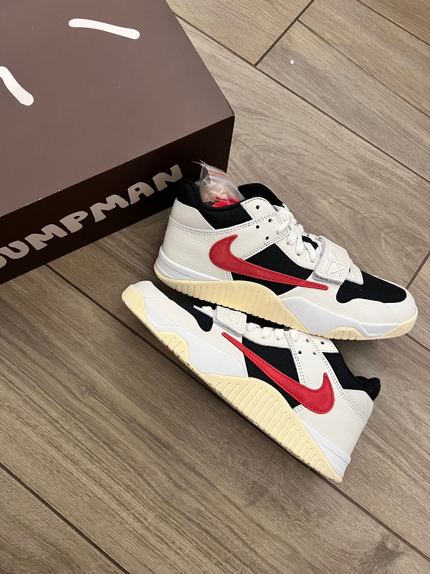 Travis Scott Jumpman Jack Red - brand new