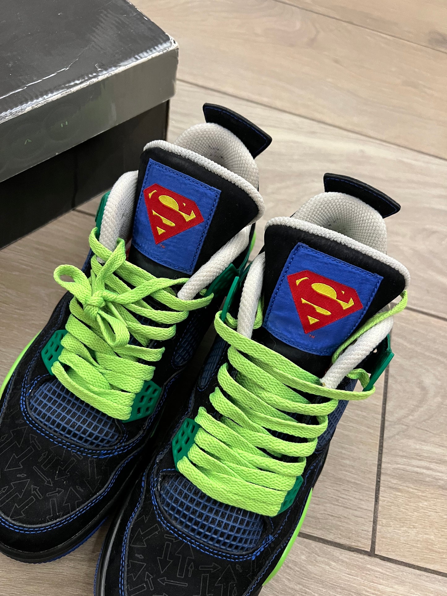 Jordan 4 Doernbecher - taglia 42,5 used