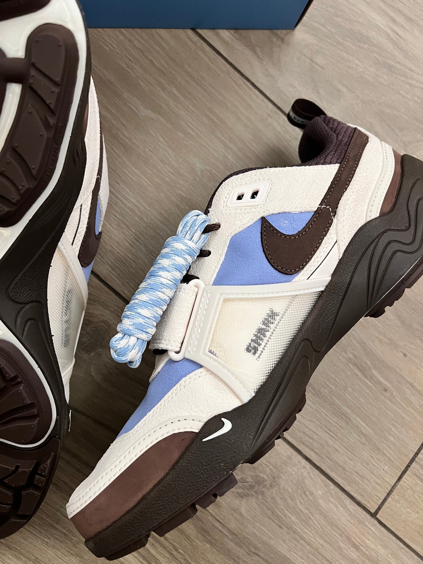 Travis Scott x Zoom Field Jaxx "Leche Blue" - brand new