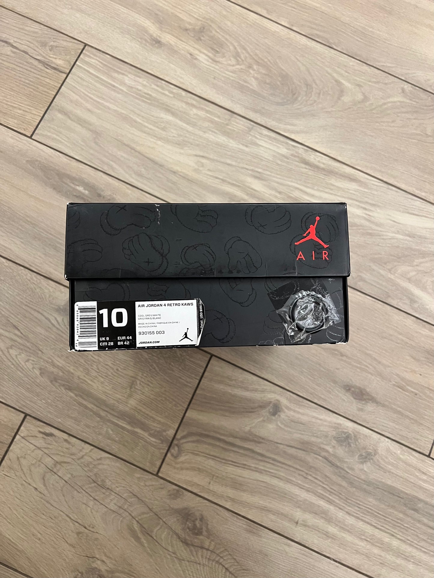 Jordan 4 Kaws Grey - brand new