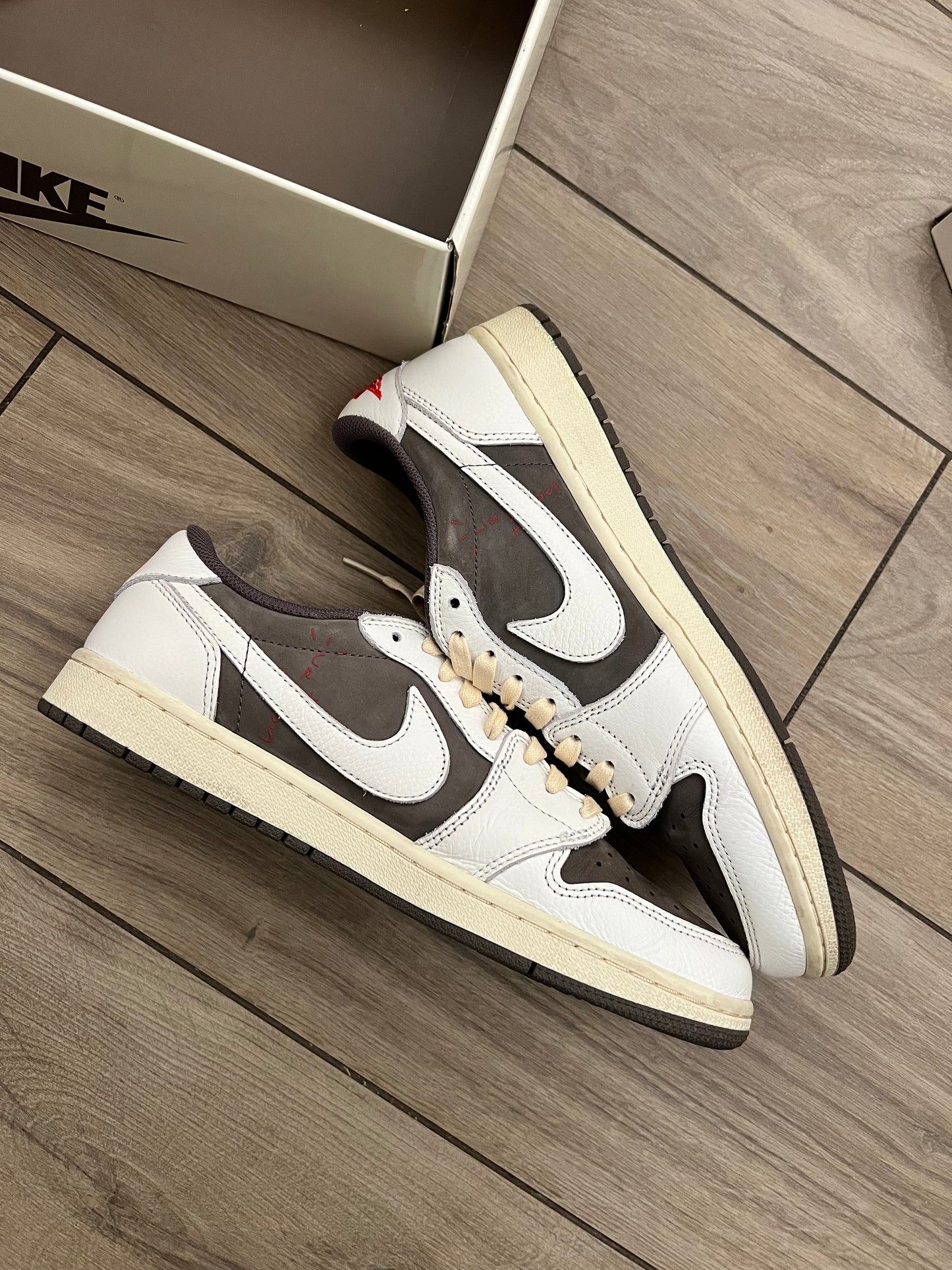 Jordan 1 Low Travis Scott Reverse Mocha - taglia 43 used