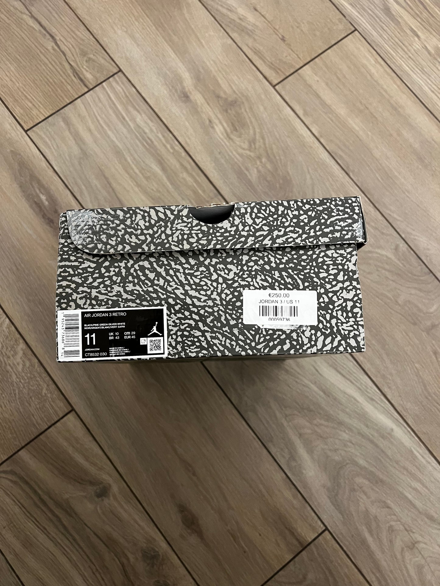 Jordan 3 ‘Pine Green’ - brand new