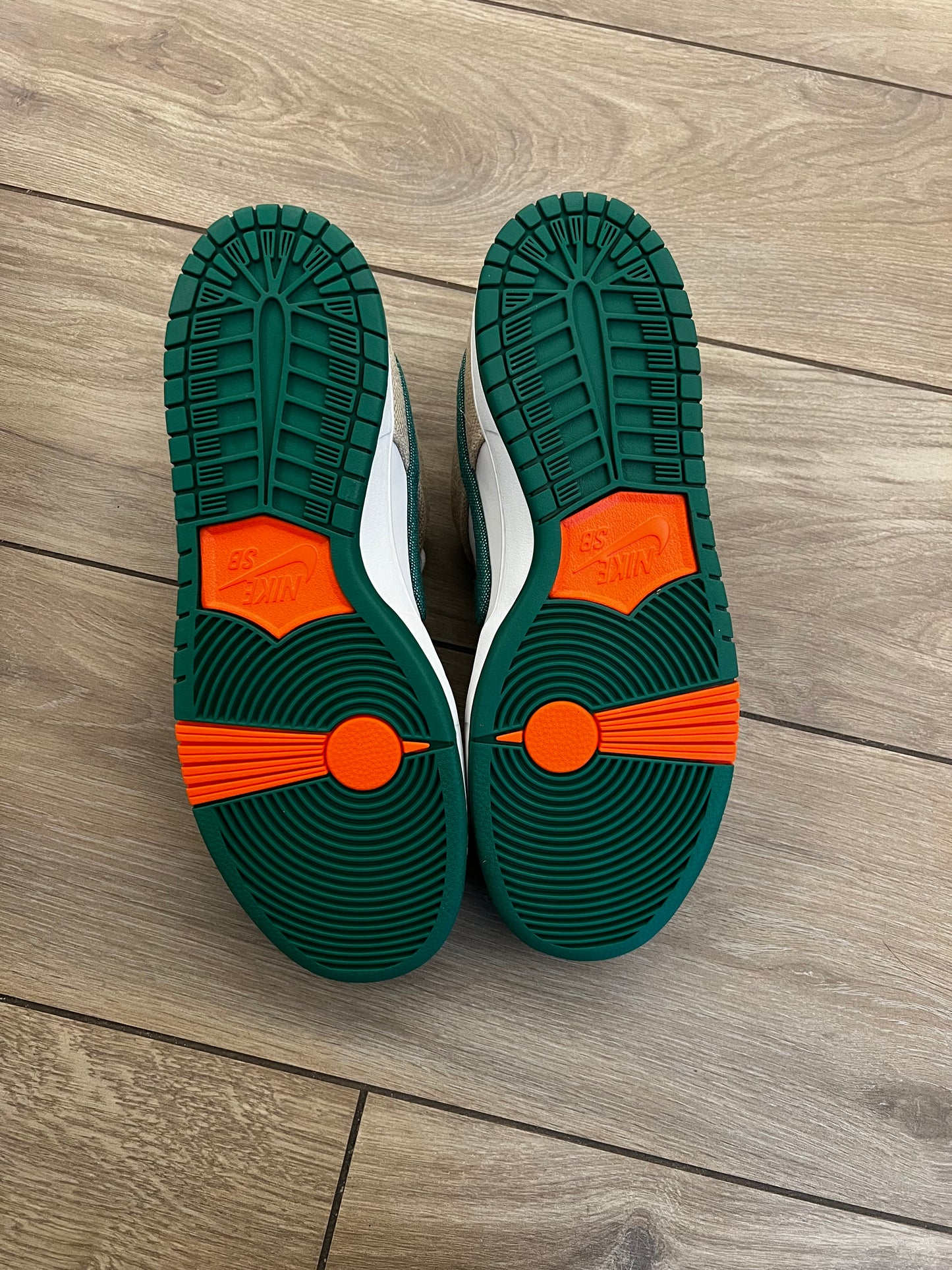 Dunk Low SB Jarritos - brand new