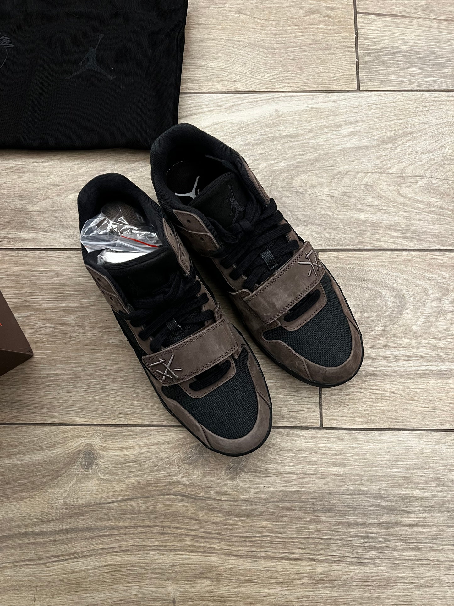 Travis Scott Jumpman Jack Dark Mocha - brand new w exclusive box