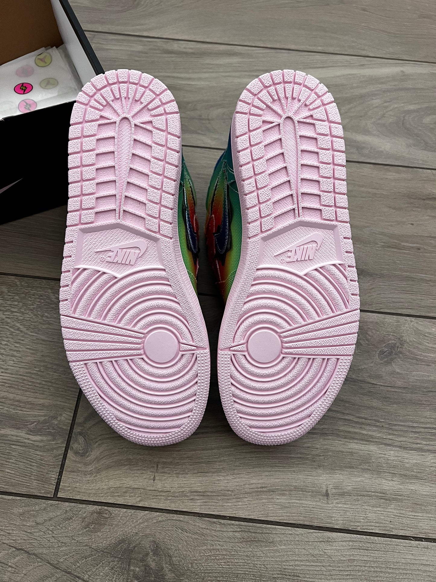 Jordan 1 High x J Balvin - brand new