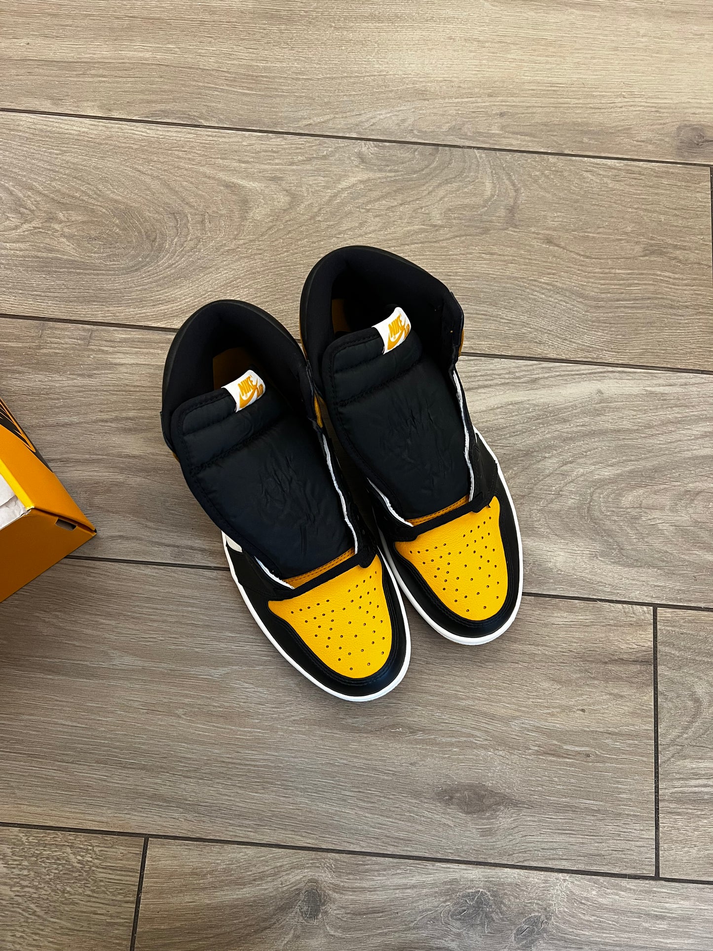 Jordan 1 High Taxi - brand new