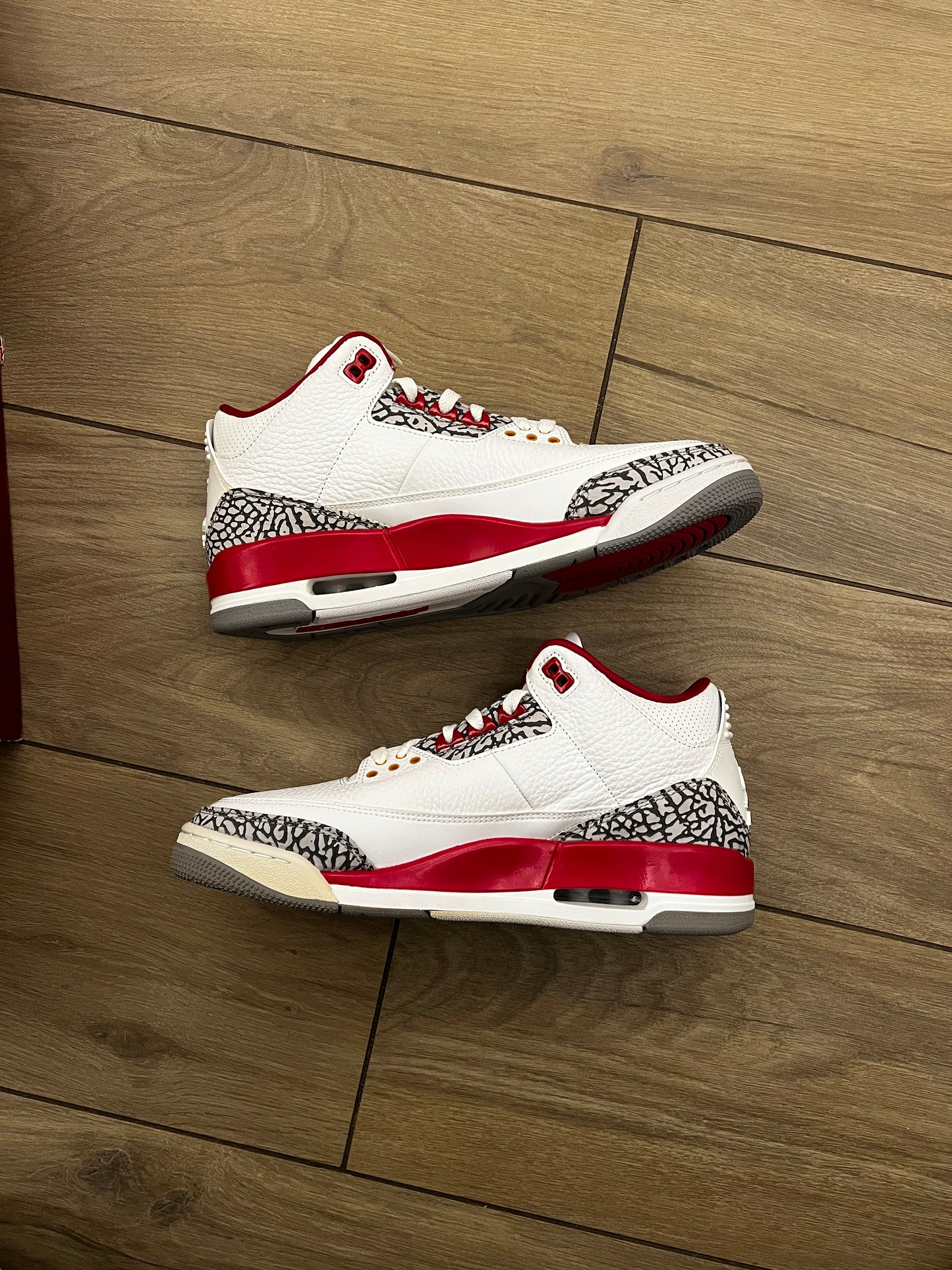 Jordan 3 ‘Cardinal Red’ - brand new