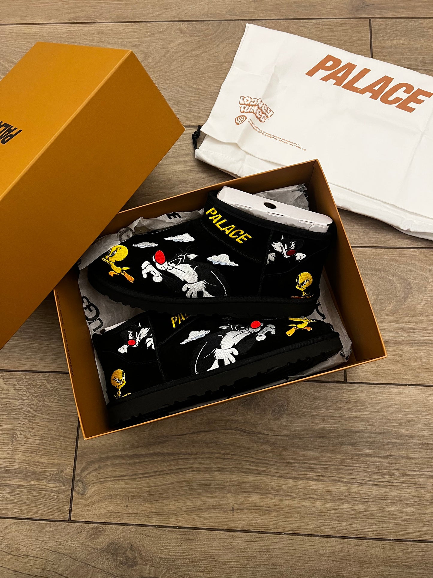 Palace x Looney Tunes x UGG Classic Ultra Mini Boot 'Black' - brand new
