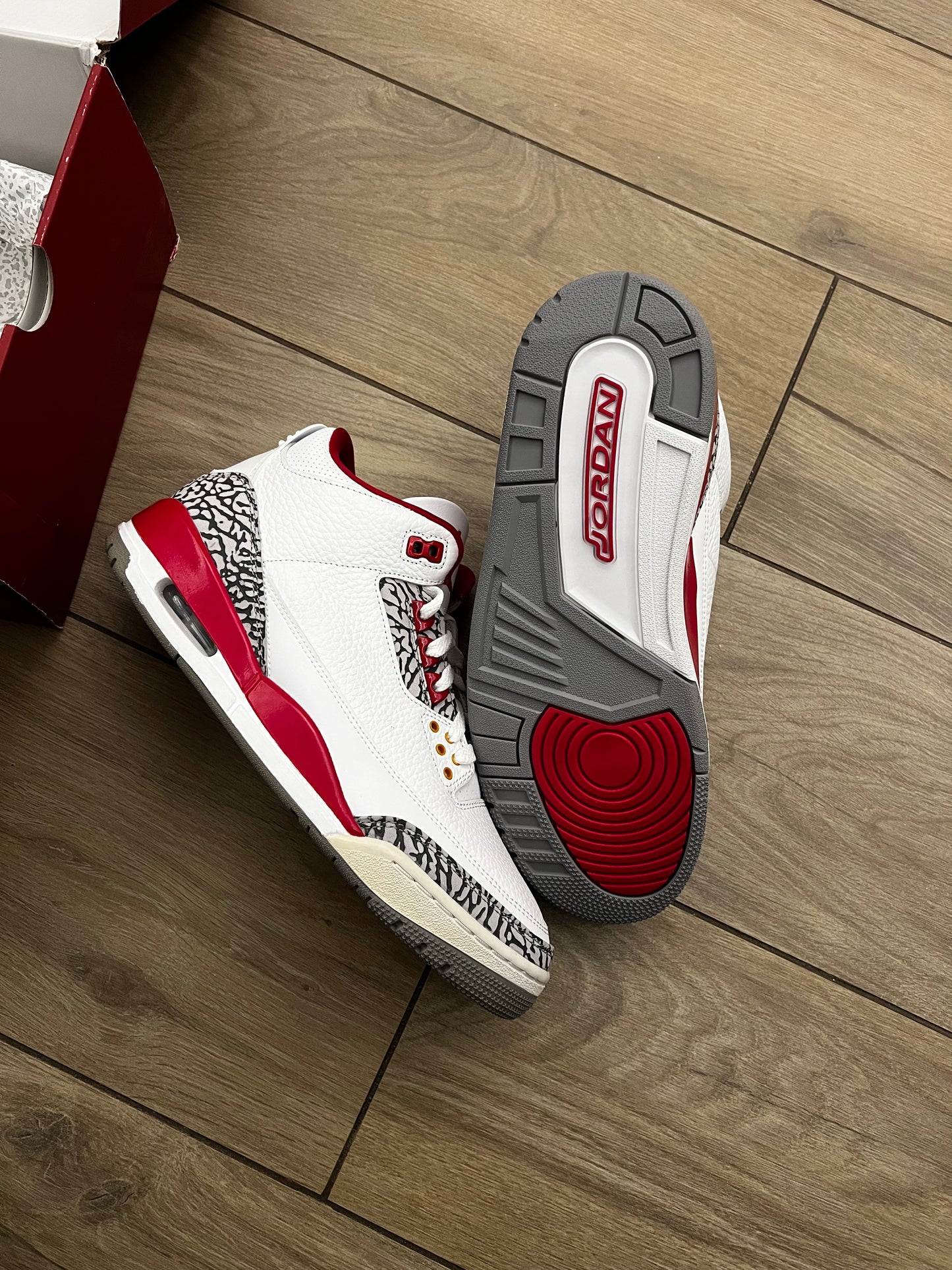 Jordan 3 ‘Cardinal Red’ - brand new