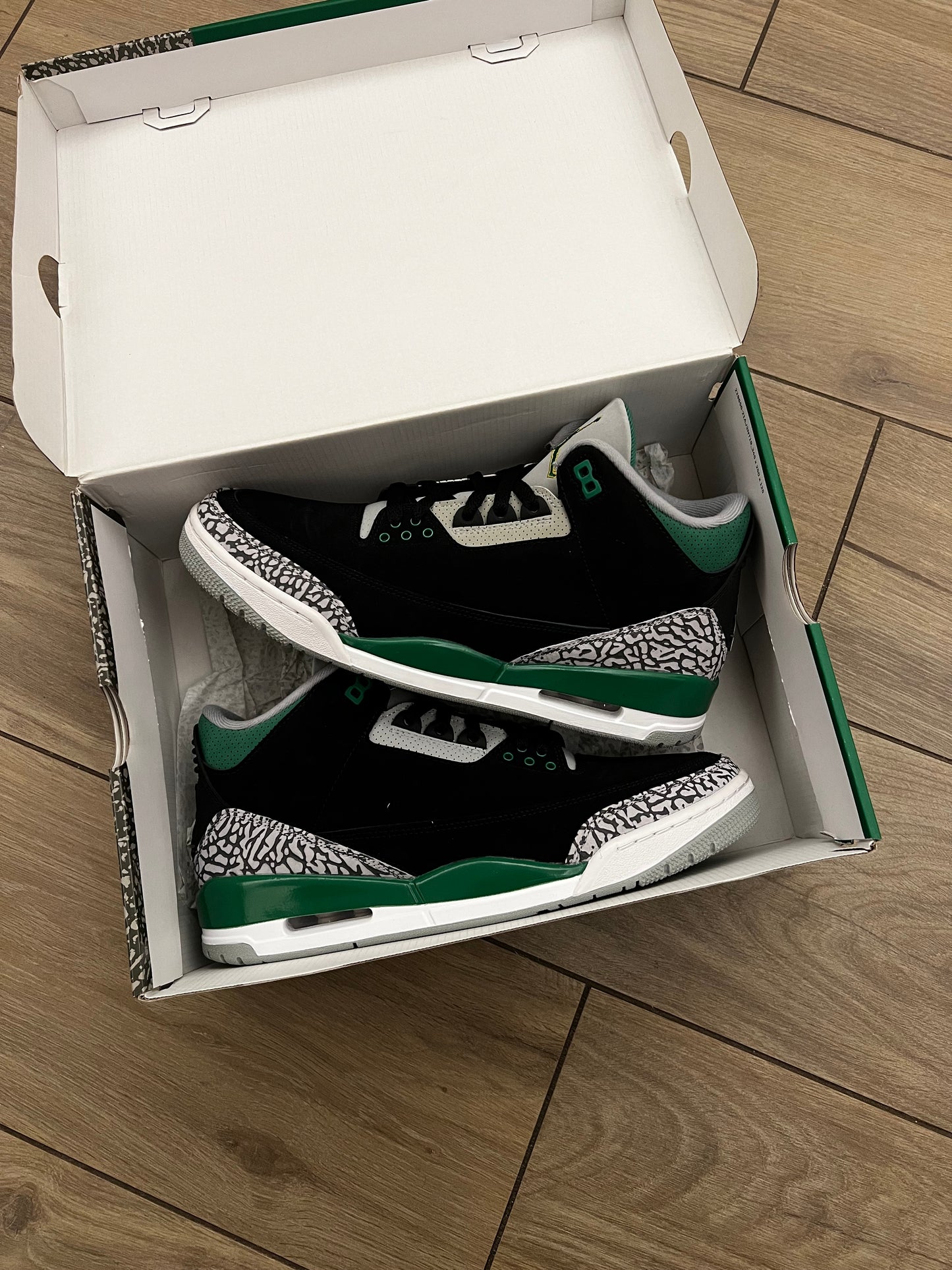Jordan 3 ‘Pine Green’ - brand new