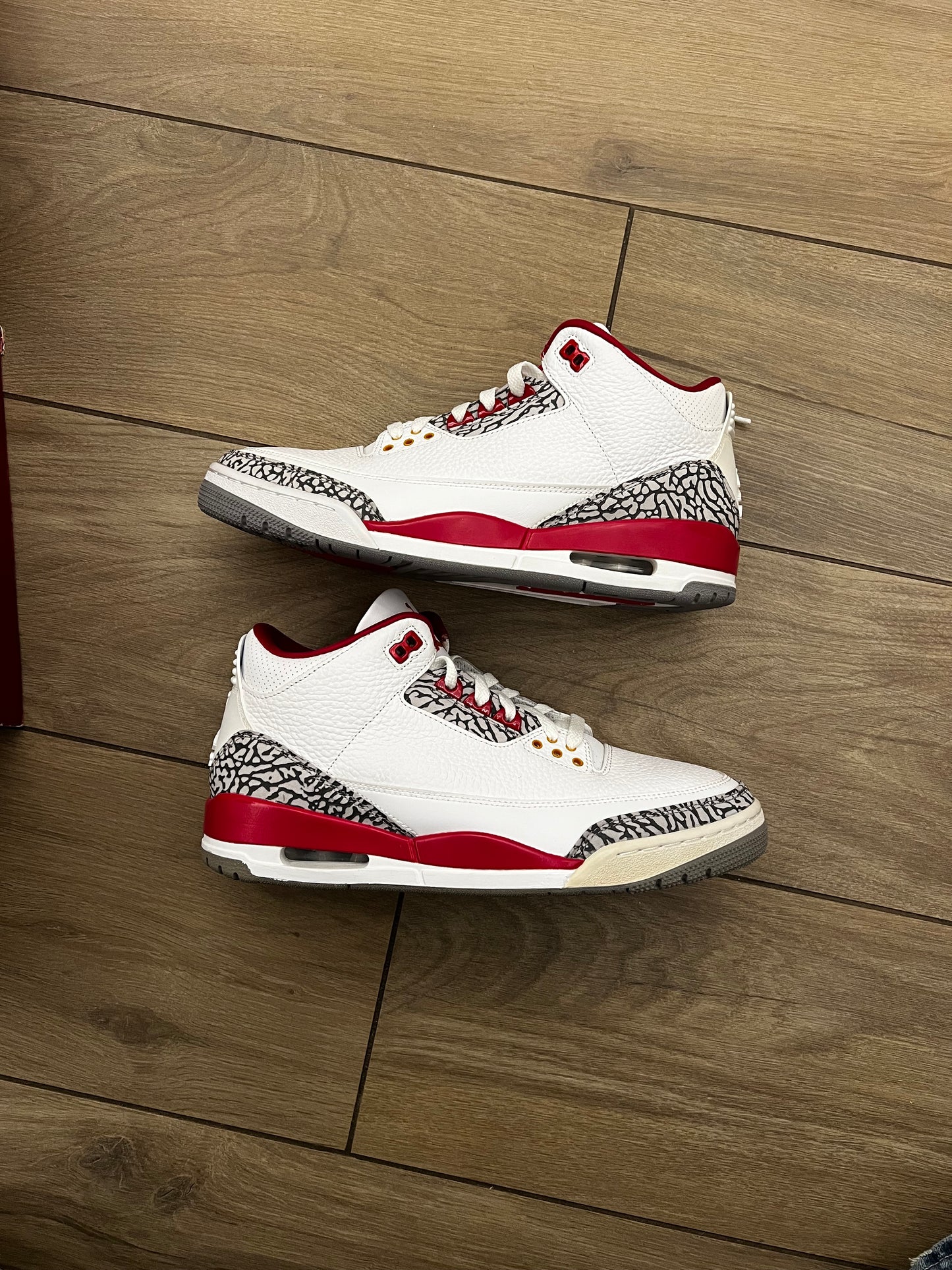 Jordan 3 ‘Cardinal Red’ - brand new