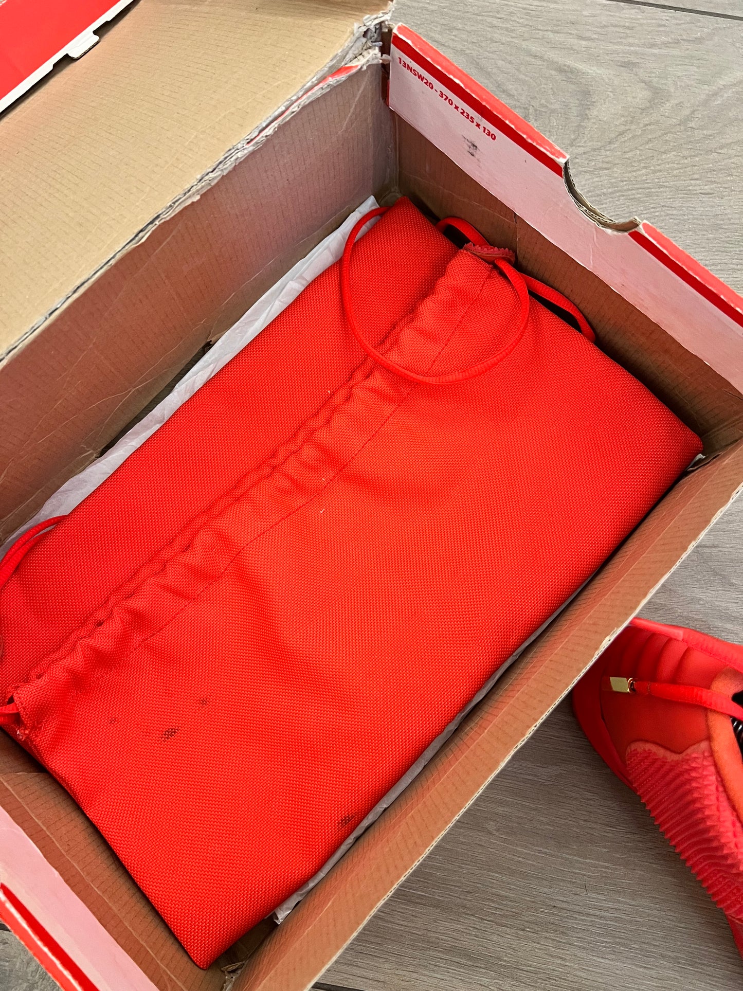 Air Yeezy 2 Red October - taglia 42 used