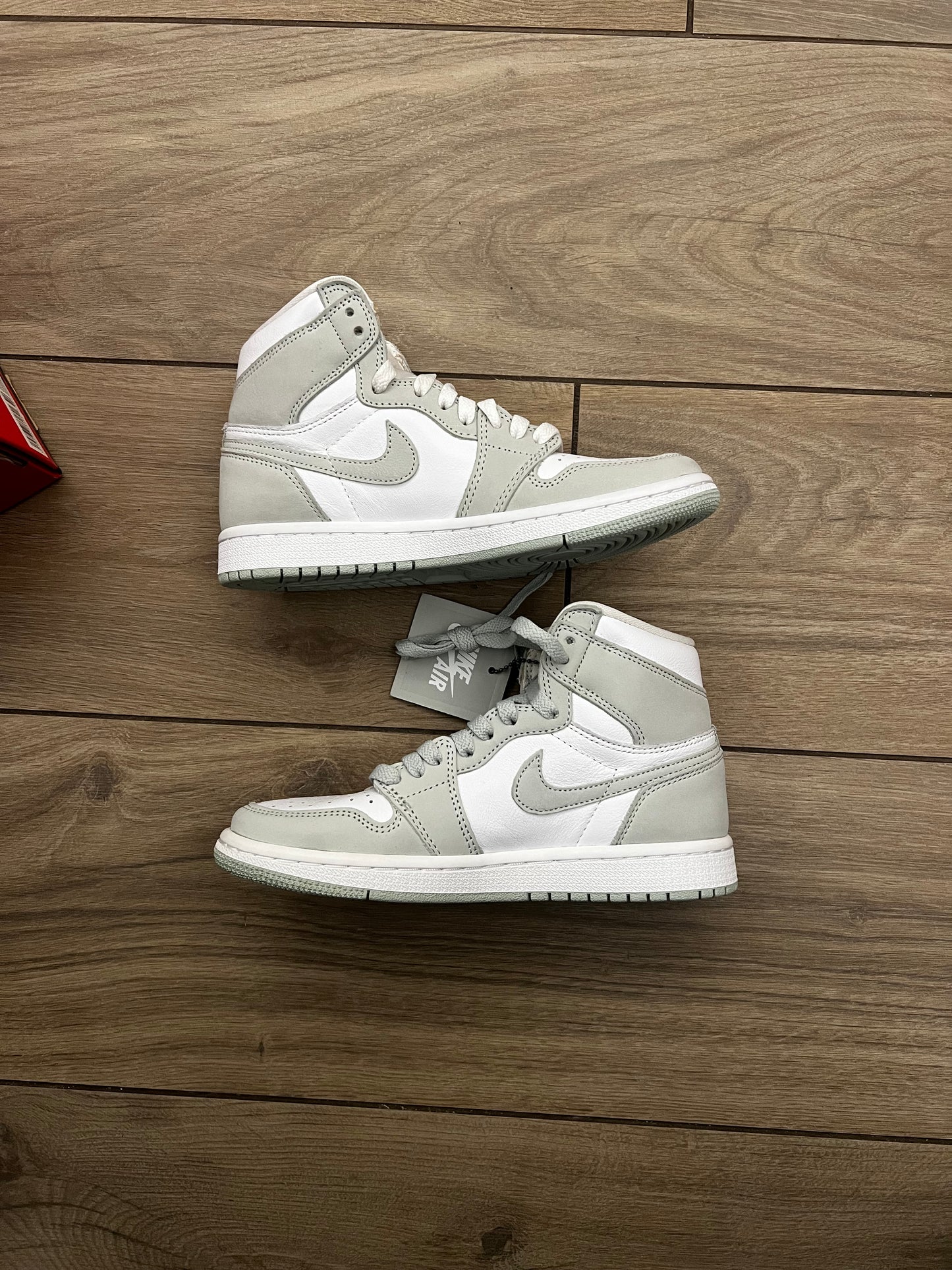 Jordan 1  High ‘Seafoam’ - brand new