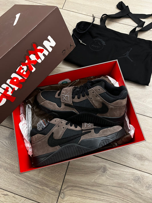 Travis Scott Jumpman Jack Dark Mocha - brand new w exclusive box