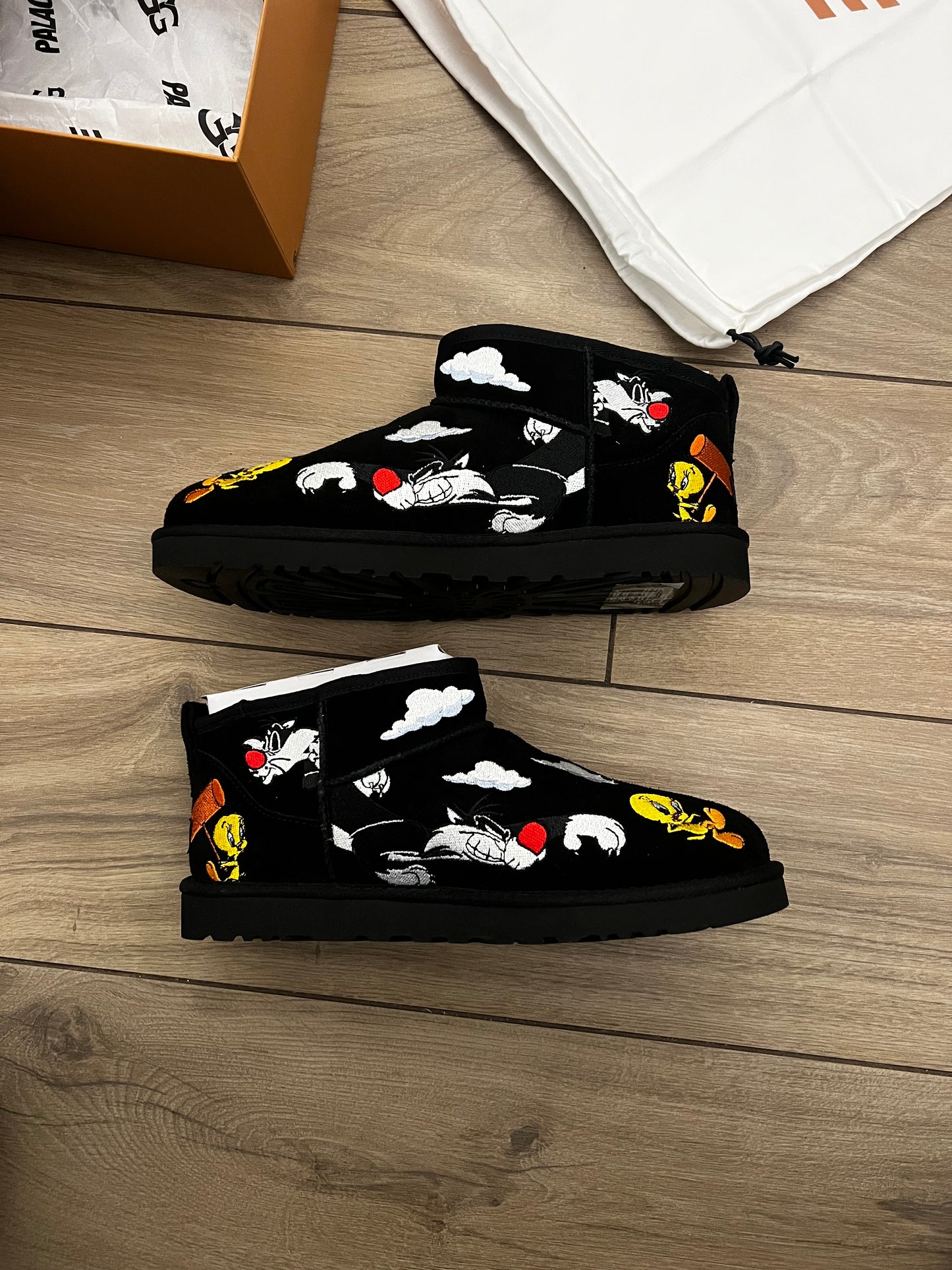 Palace x Looney Tunes x UGG Classic Ultra Mini Boot 'Black' - brand new