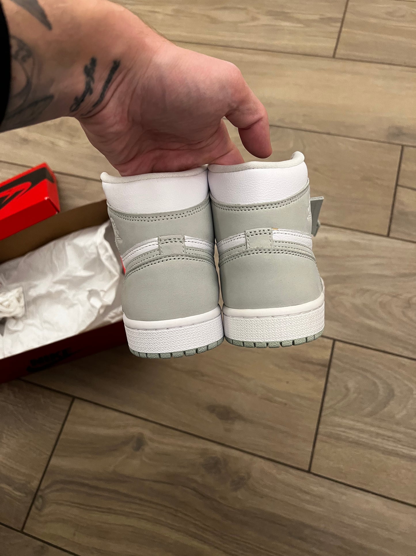 Jordan 1  High ‘Seafoam’ - brand new